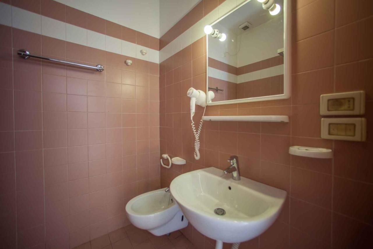 Holiday Homes in Sirmione/Gardasee 22174 Buitenkant foto