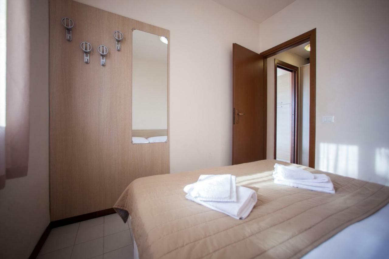 Holiday Homes in Sirmione/Gardasee 22174 Buitenkant foto
